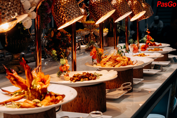 Royal Buffet a i m n U ng Chuy n H i S n N c Danh T i H N i